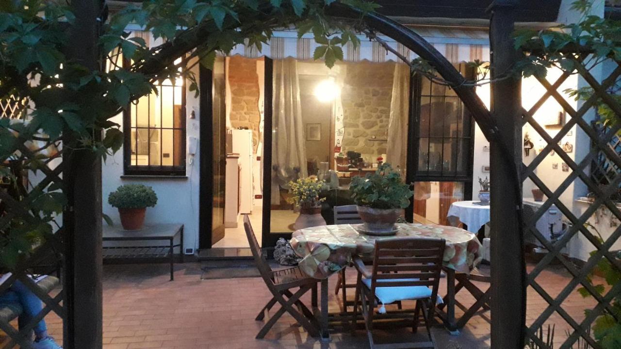 アレッツォ イル ジリオ ドーロ Bed & Breakfast エクステリア 写真